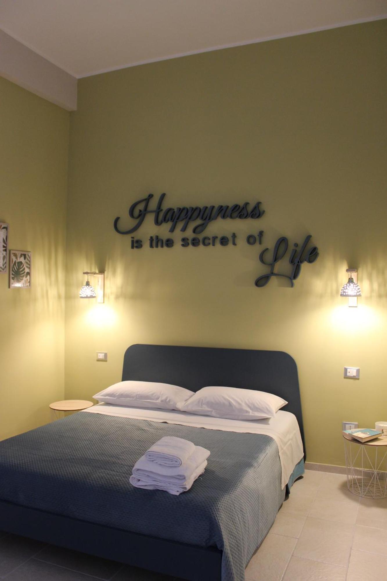 Happynesshouse_Locazione Turistica Apartamento Trani Exterior foto