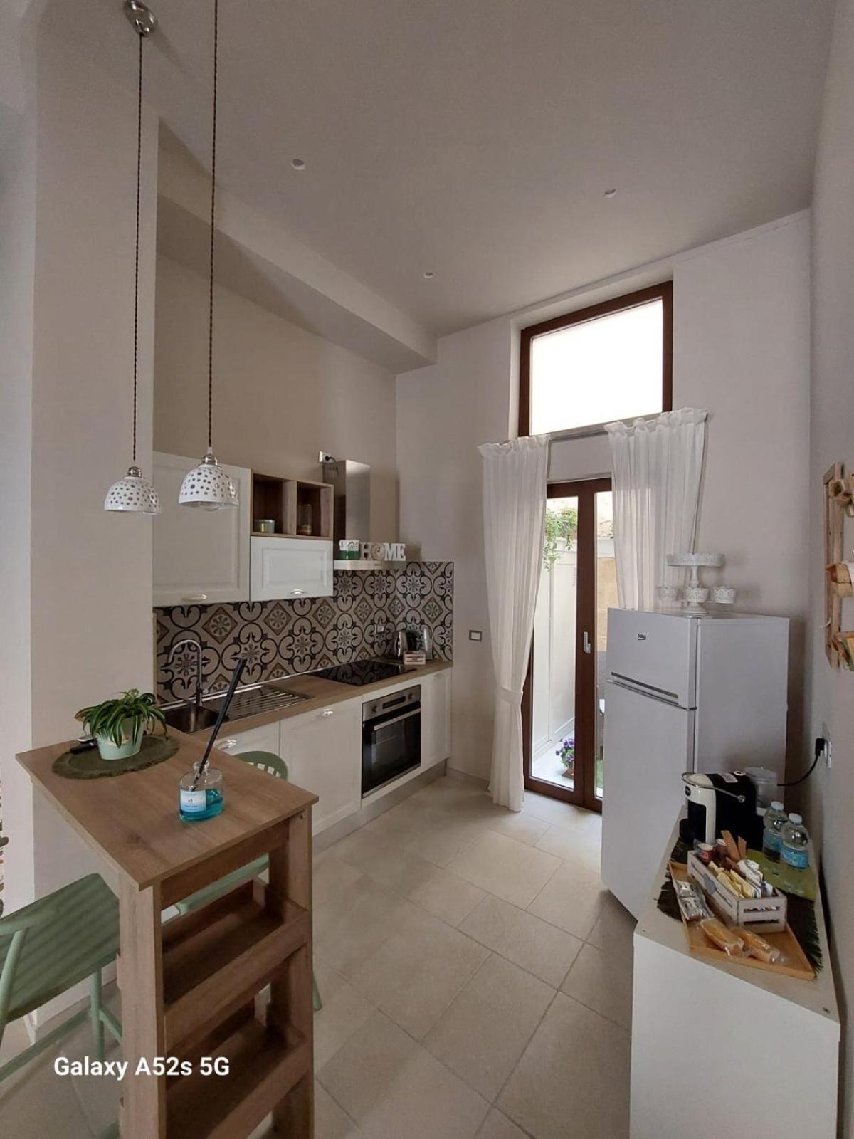 Happynesshouse_Locazione Turistica Apartamento Trani Exterior foto
