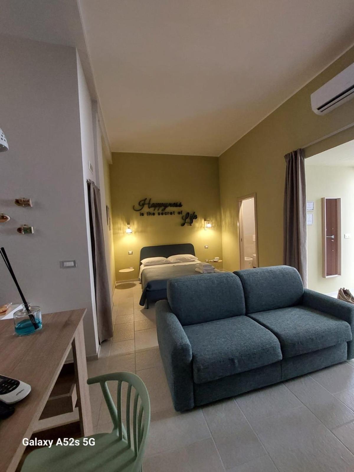 Happynesshouse_Locazione Turistica Apartamento Trani Exterior foto